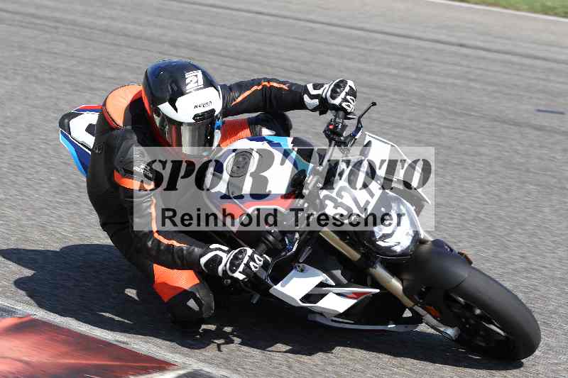 /44 09.08.2025 Plüss Moto Sport ADR/Freies Fahren/327